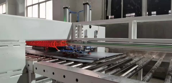 好的塑料围板箱厂家如何挑选呢